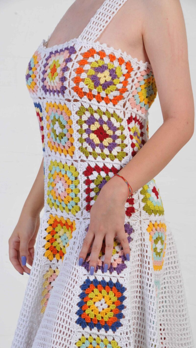 Breeze crochet jurk stijldetail - Loom & Loop