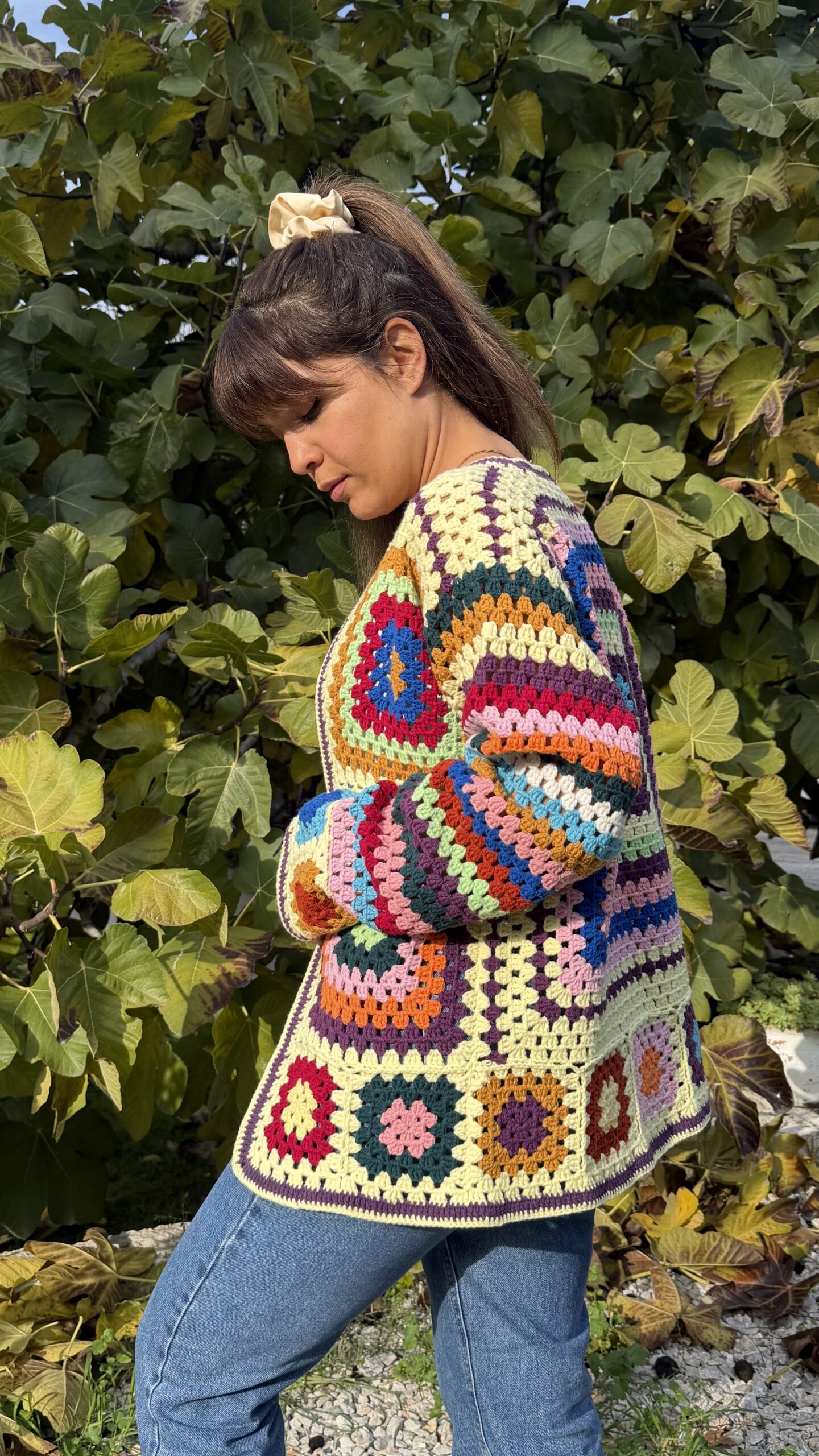 Mosaic crochet vest stijldetail - Loom & Loop